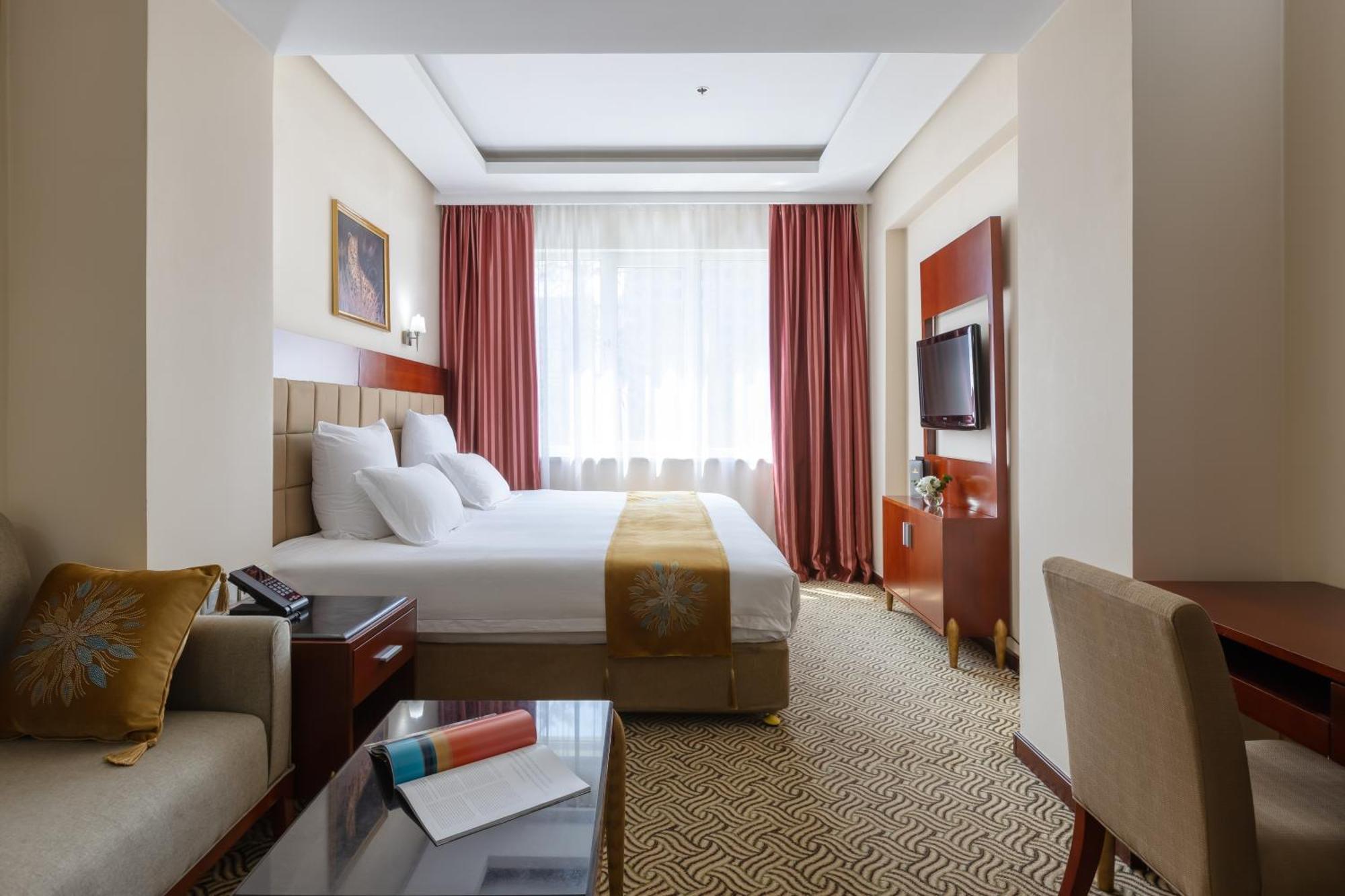 Regardal Hotel Almaty Extérieur photo