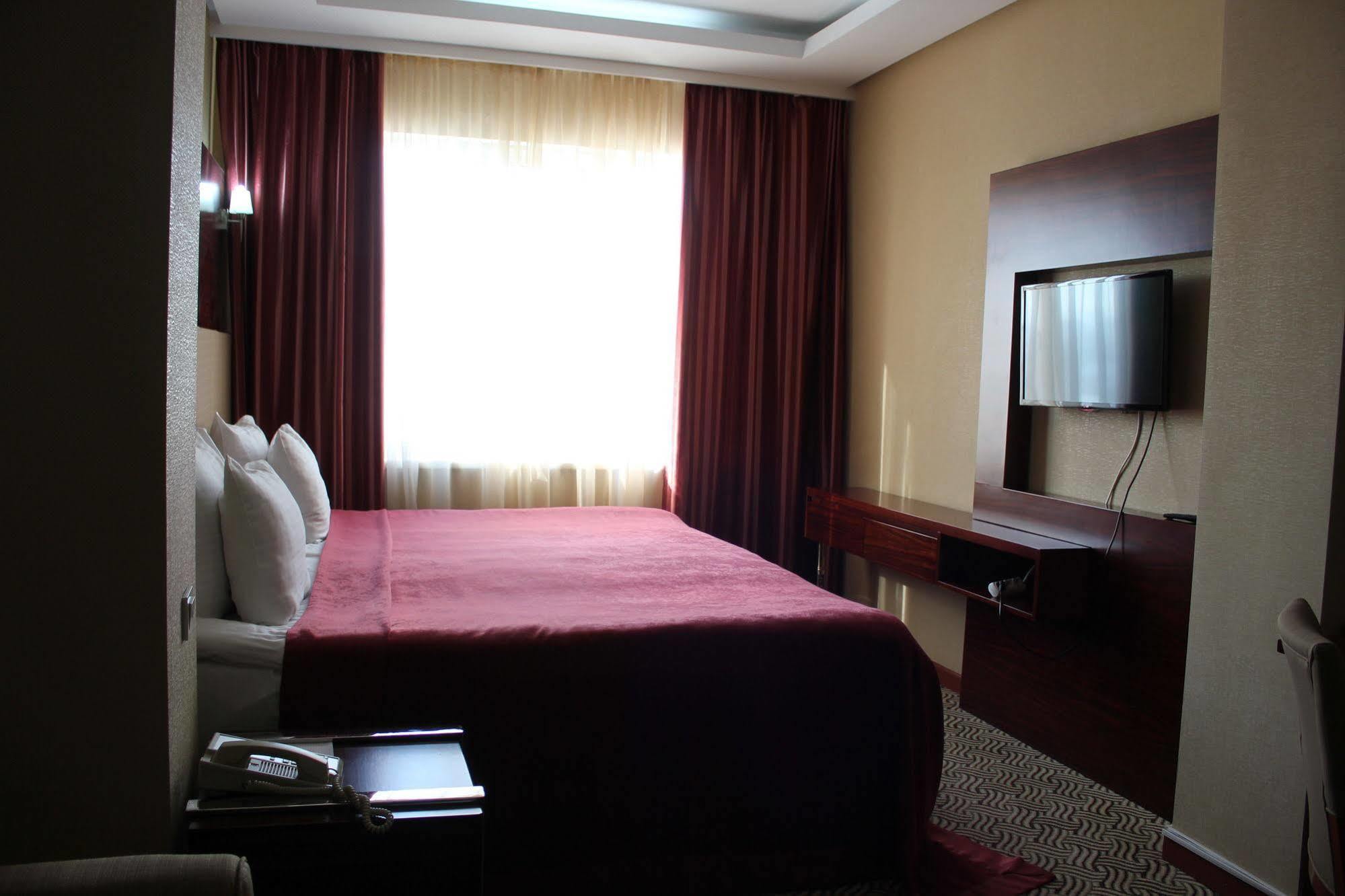 Regardal Hotel Almaty Extérieur photo